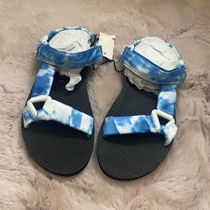 Aeropostale Tie-Dye Platform Sandal